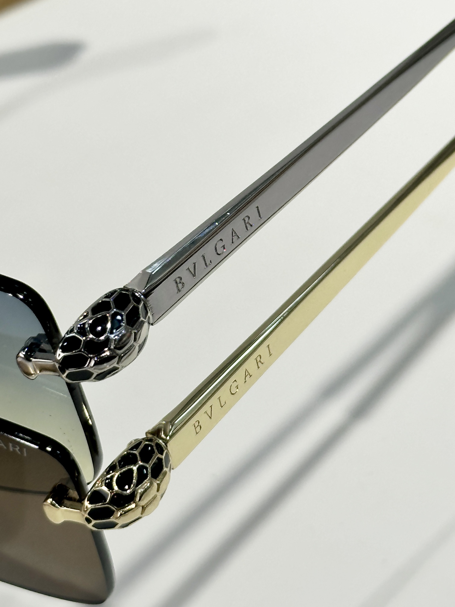  BVLGARI
MOD：BV40065I
Size：57口15 140
