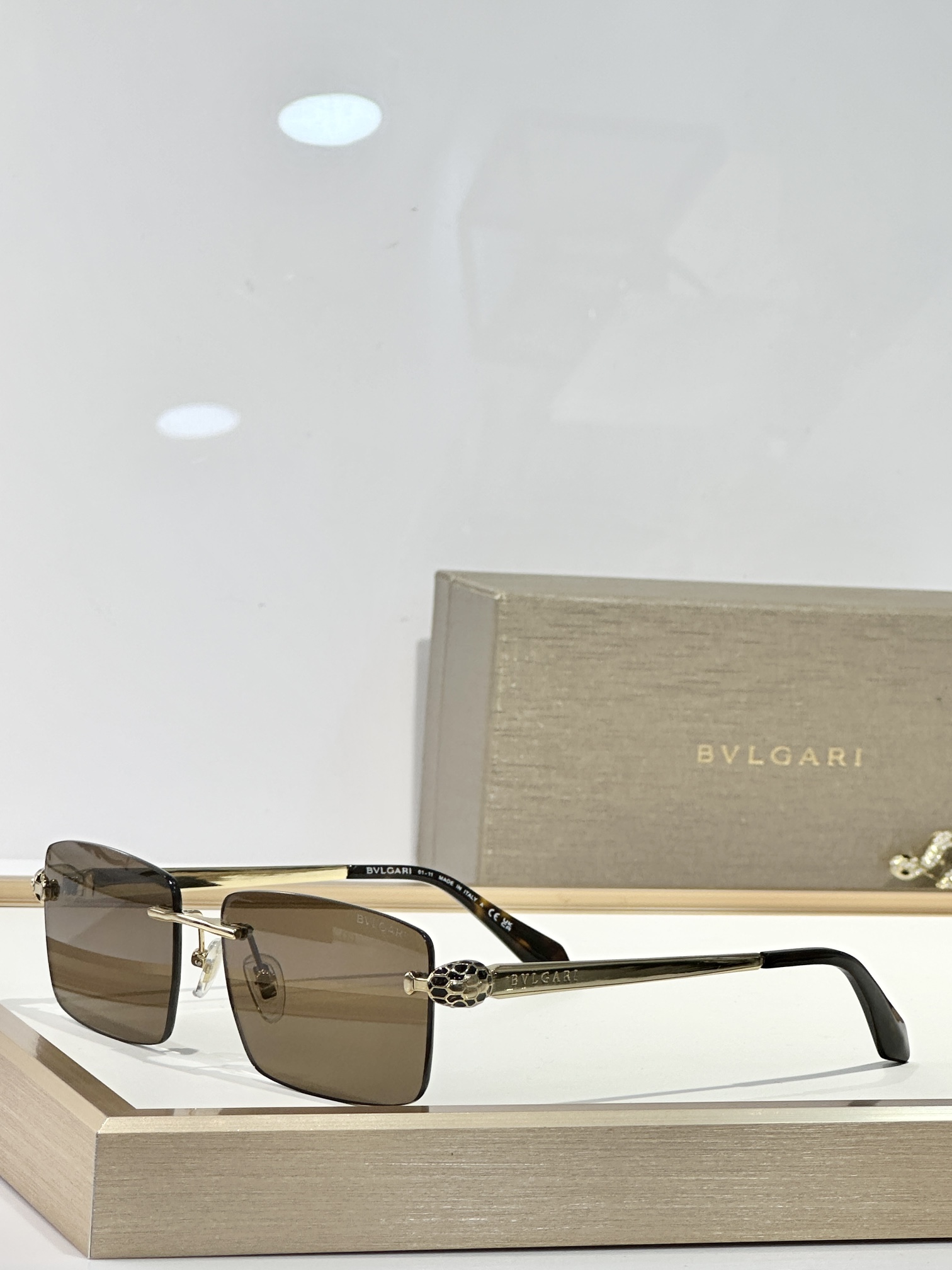  BVLGARI
MOD：BV40065I
Size：57口15 140
