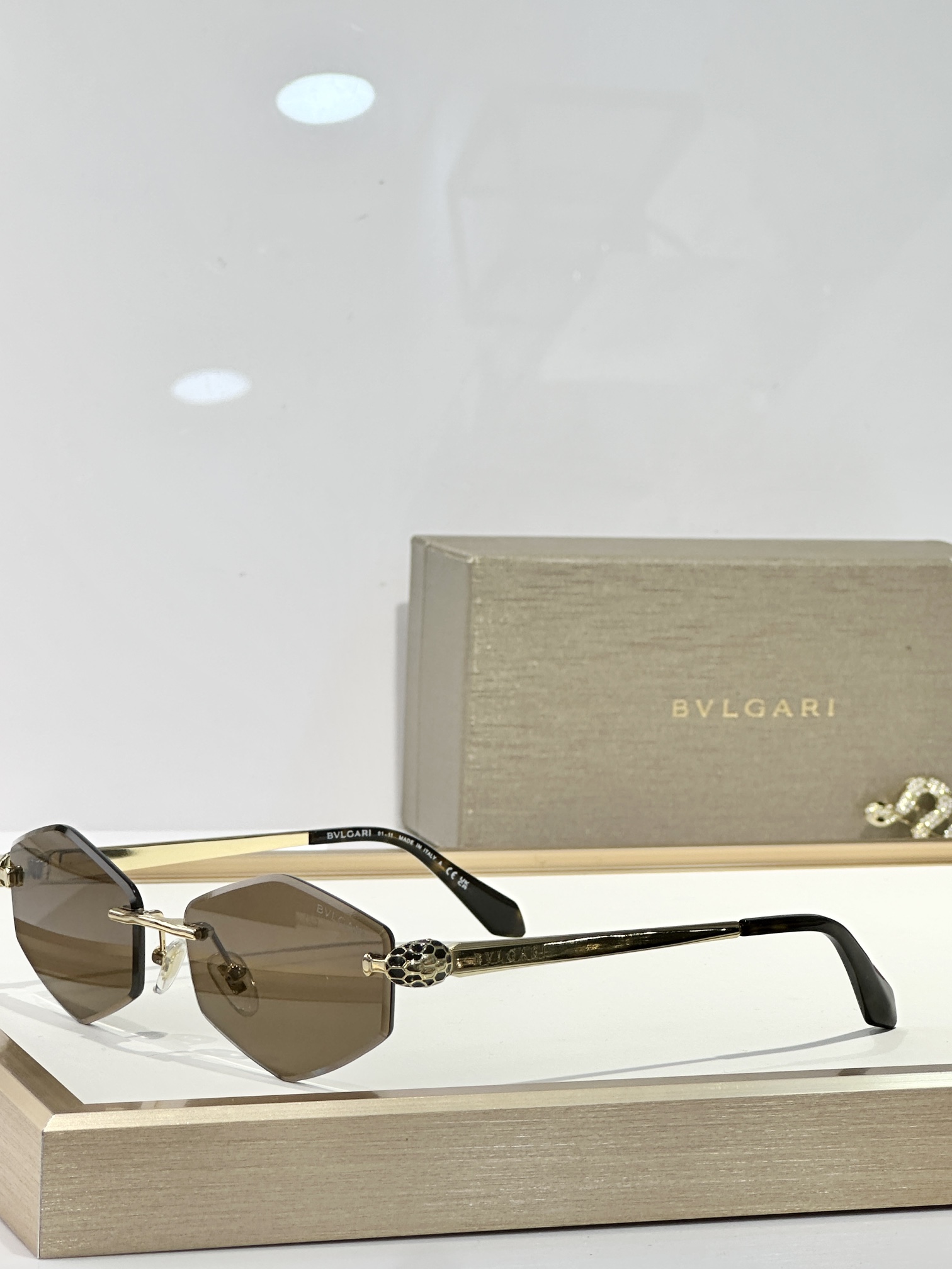  BVLGARI
MOD：BV40076I
Size：57口15 140
