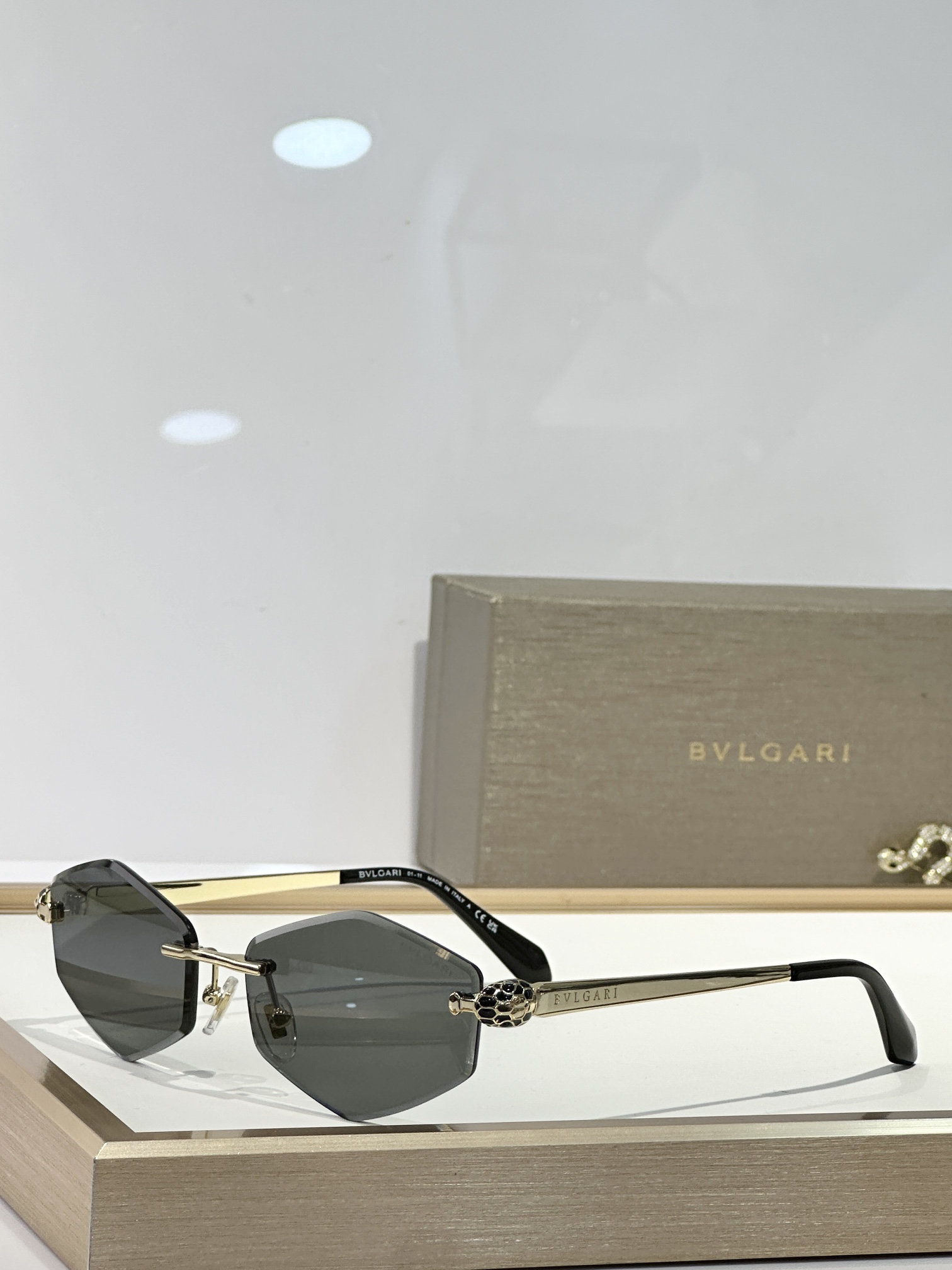  BVLGARI
MOD：BV40076I
Size：57口15 140
