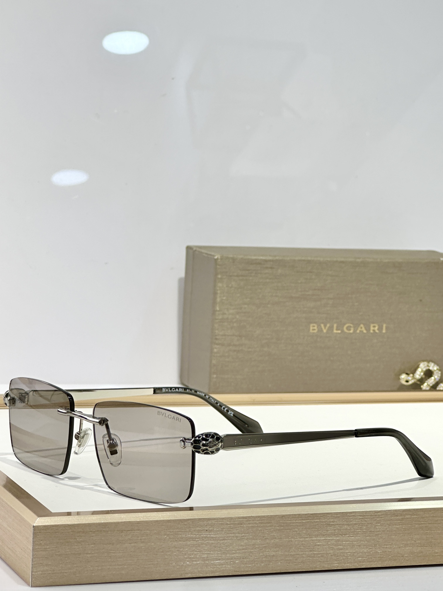  BVLGARI
MOD：BV40065I
Size：57口15 140

