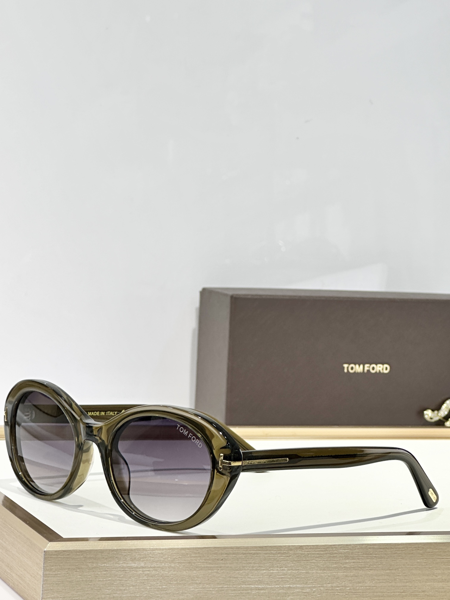 TOM FORD
MOD：FT1172
Size：54口21 140
