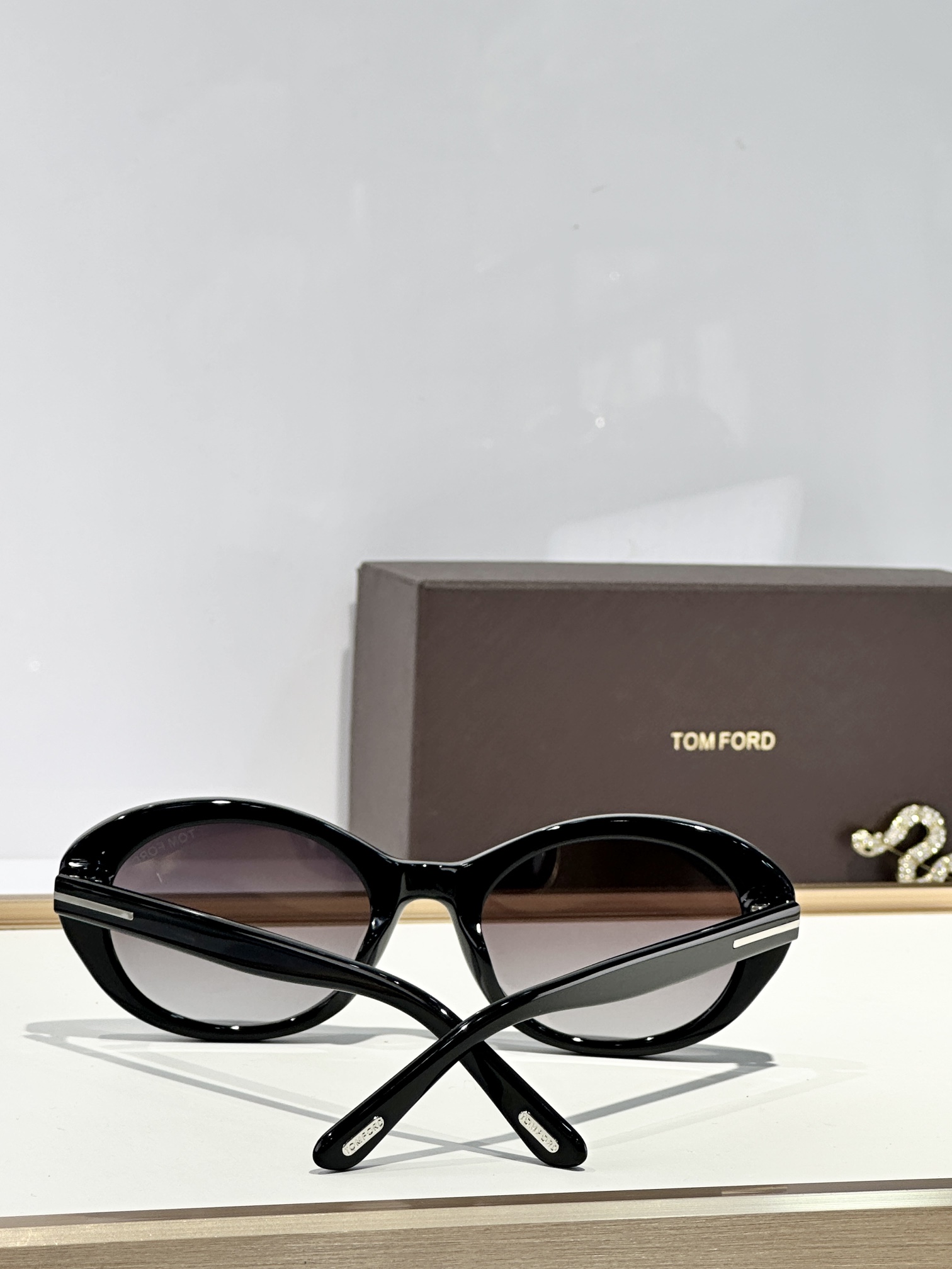  TOM FORD
MOD：FT1172
Size：54口21 140
