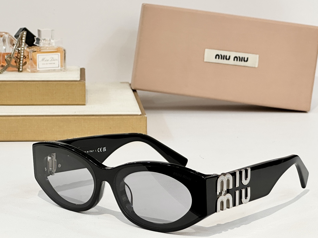  MIU MI*
MOD：SMU080Z
Size：54口21 135

