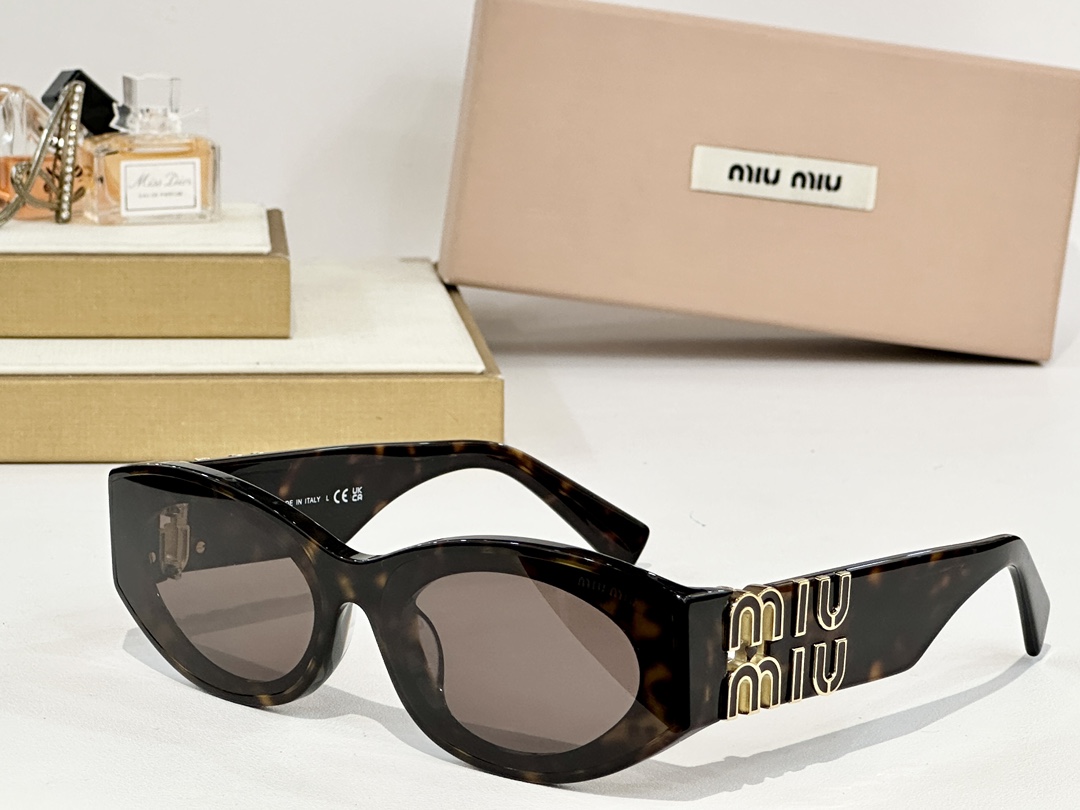  MIU MI*
MOD：SMU080Z
Size：54口21 135
