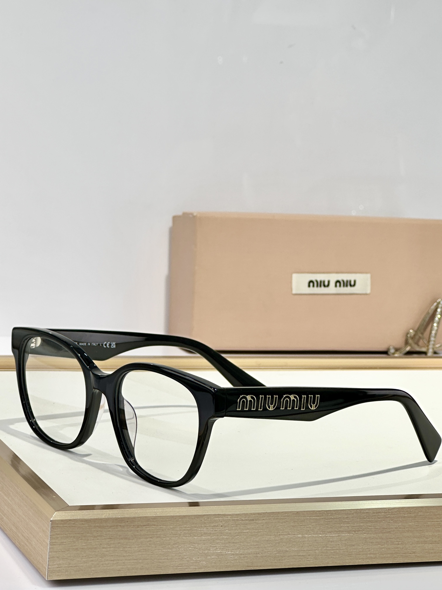  MIU MI*
MOD：SMU087Z
Size：53口20 135

