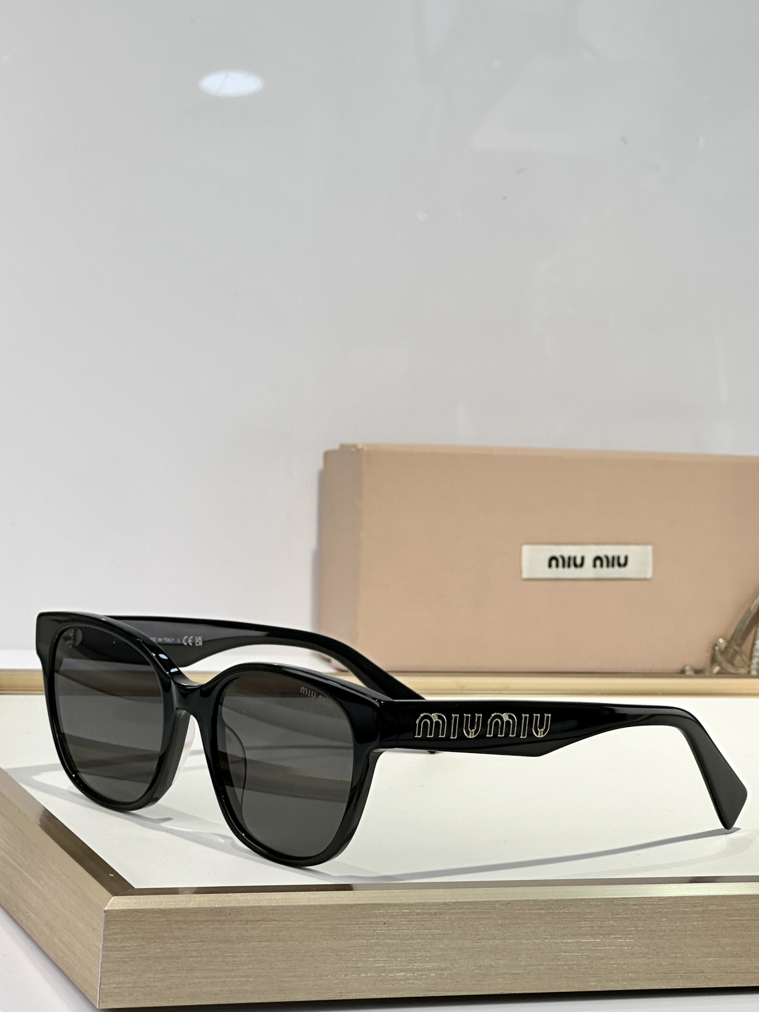  MIU MI*
MOD：SMU087Z
Size：53口20 135
