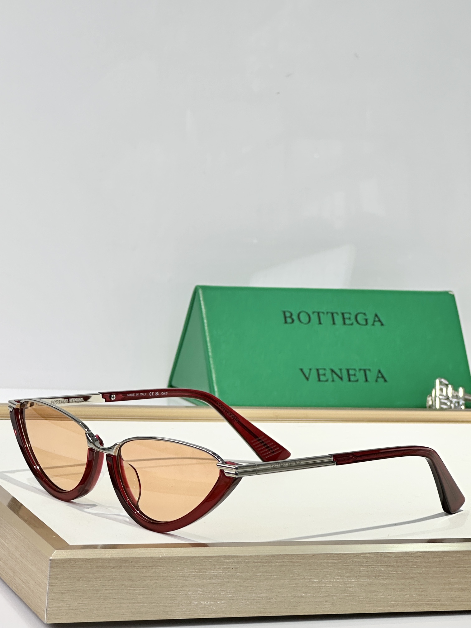  BOTTEGA VENETA 
MOD：BV1346S
size：56口17-145
