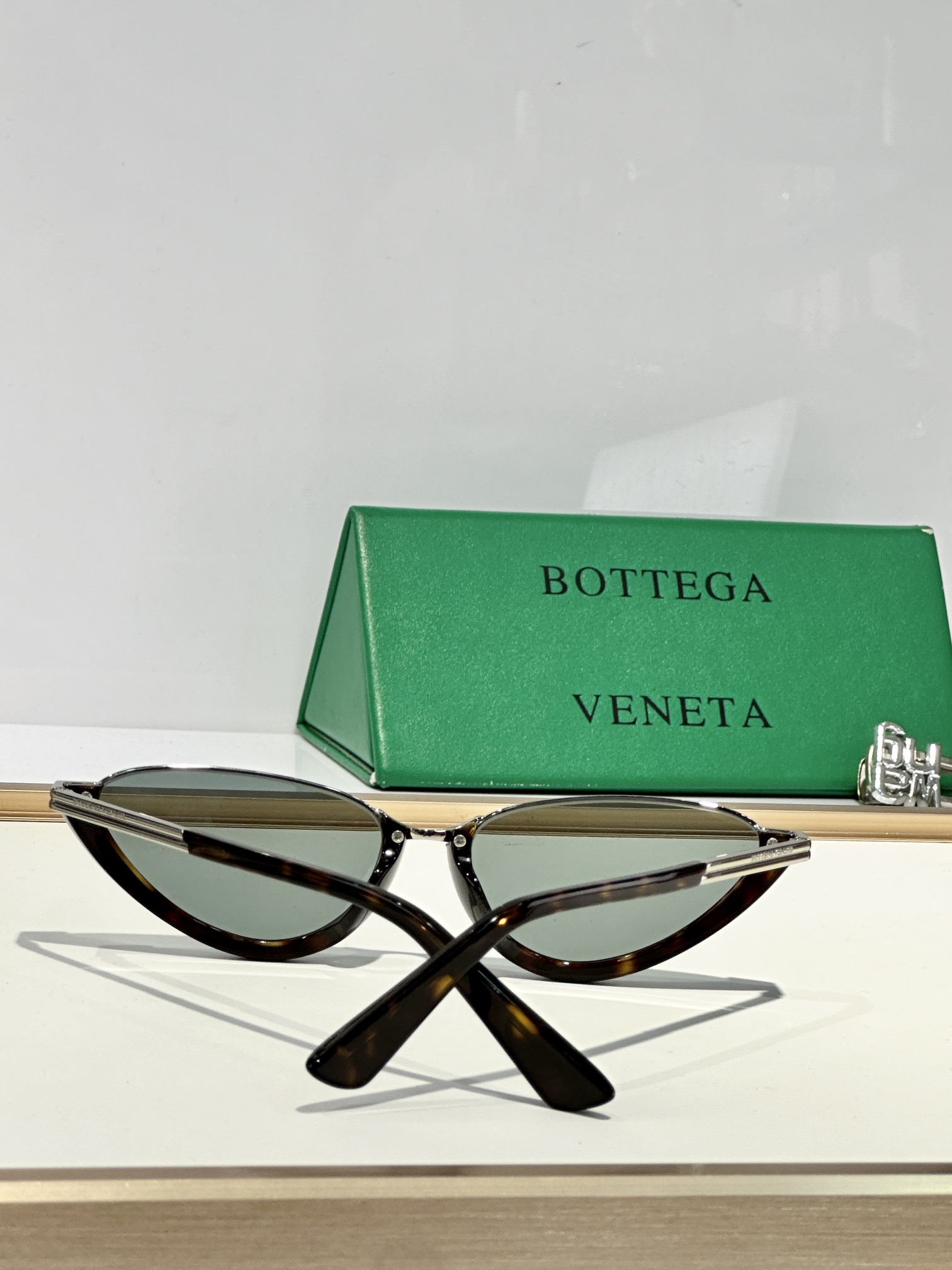  BOTTEGA VENETA 
MOD：BV1346S
size：56口17-145
