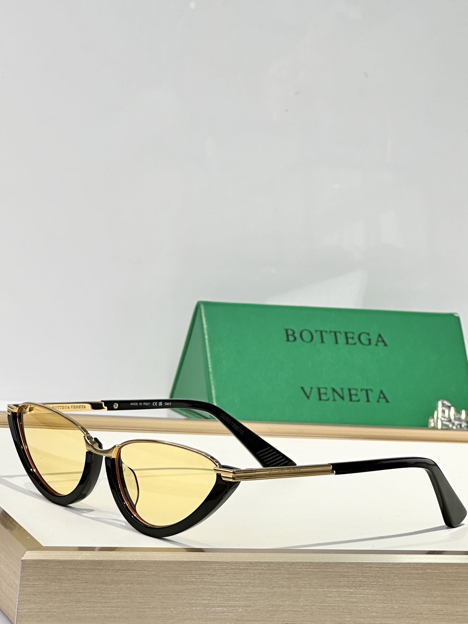  BOTTEGA VENETA 
MOD：BV1346S
size：56口17-145
