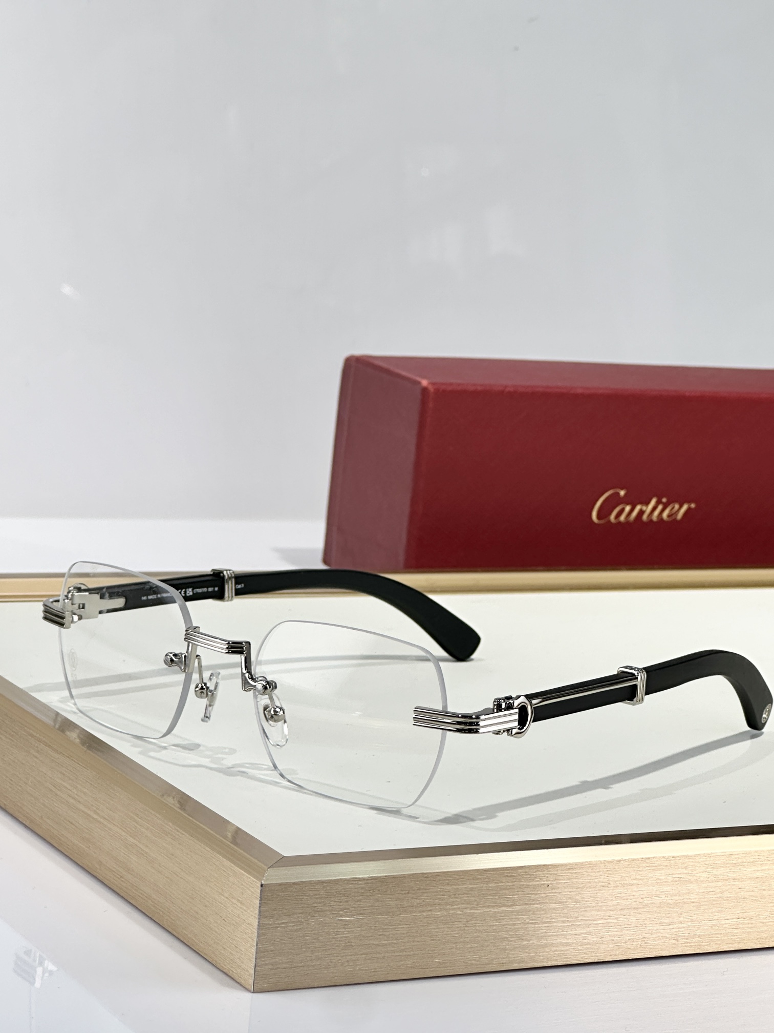  Cartier
MOD：CT0377O
Size：53口21 145
