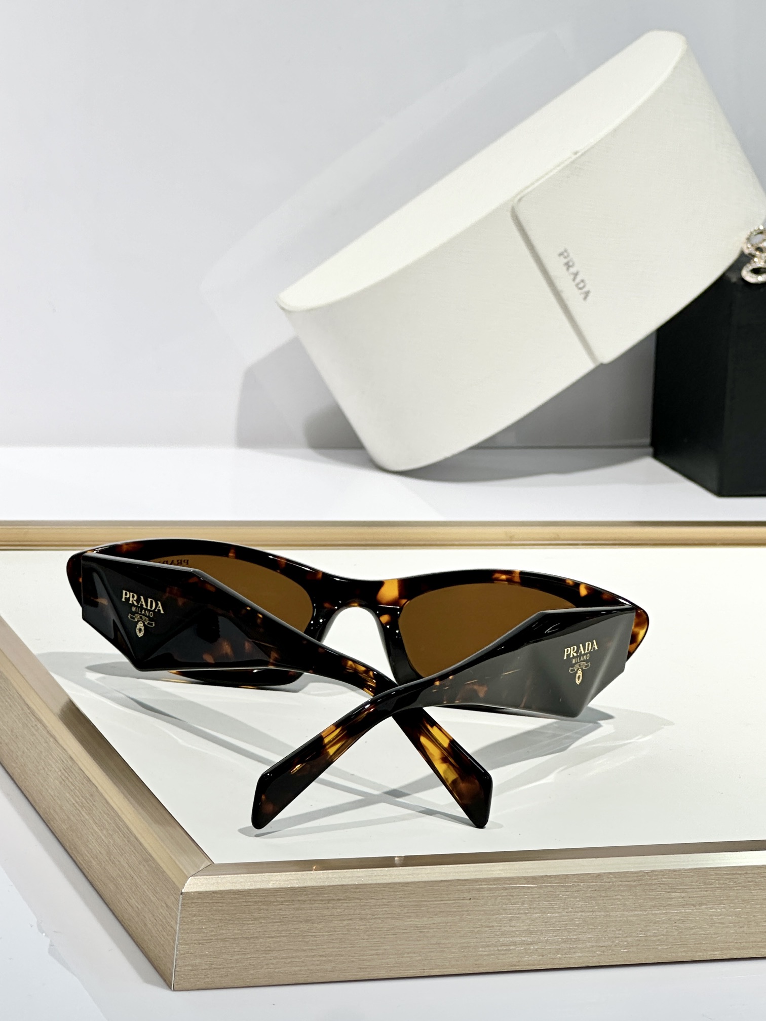  PRADA
MOD：PRB16S
Size：50口21 145
