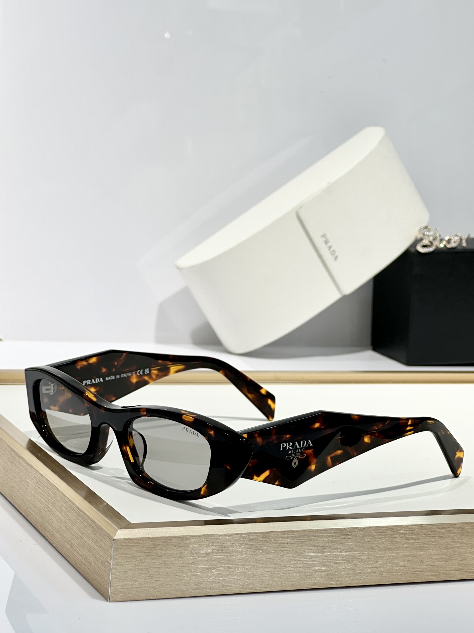  PRADA
MOD：PRB16S
Size：50口21 145
