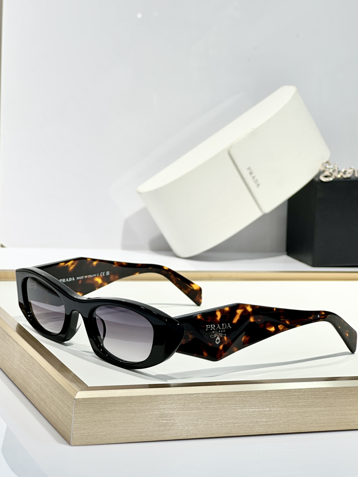  PRADA
MOD：PRB16S
Size：50口21 145
