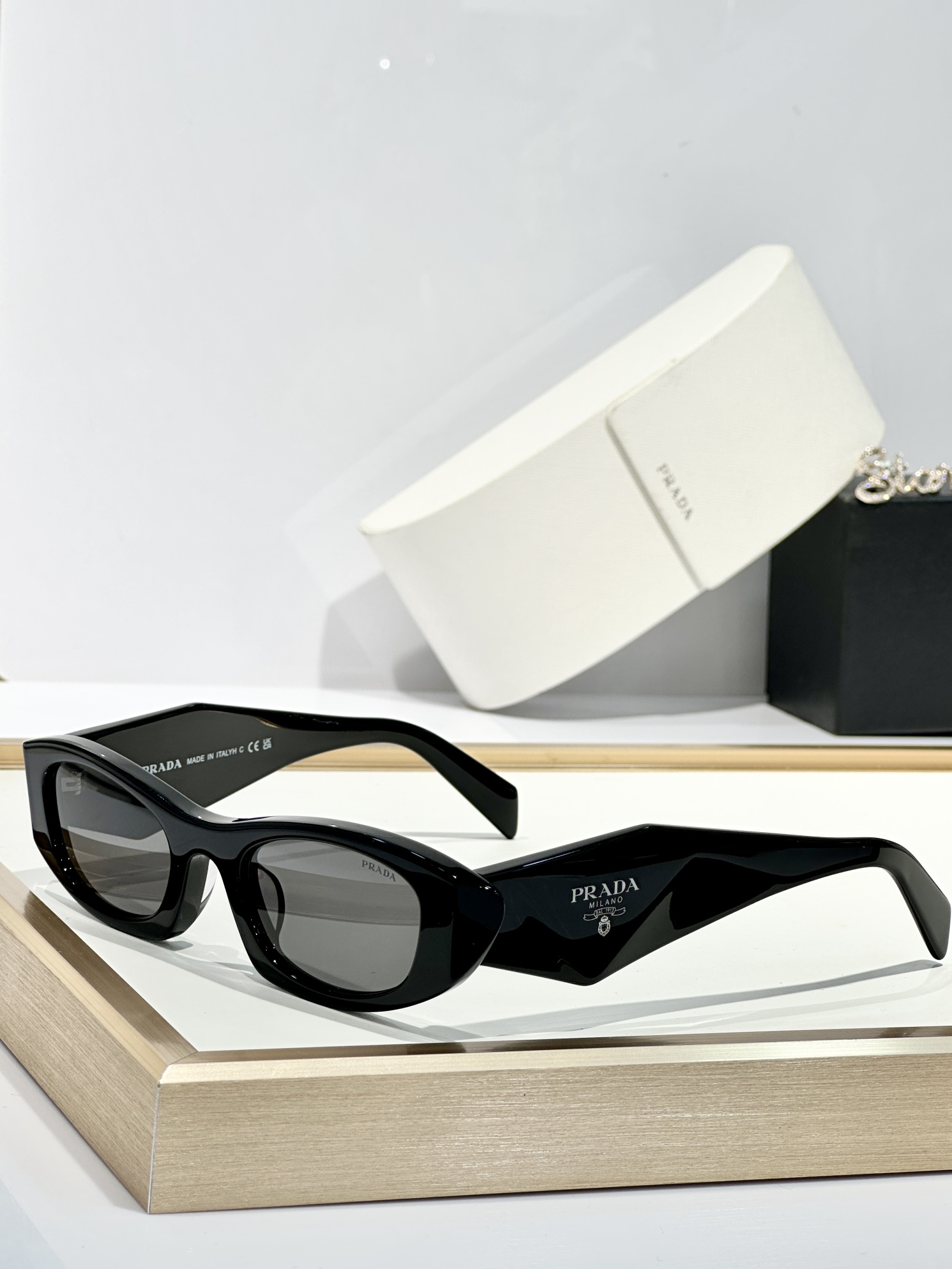  PRADA
MOD：PRB16S
Size：50口21 145
