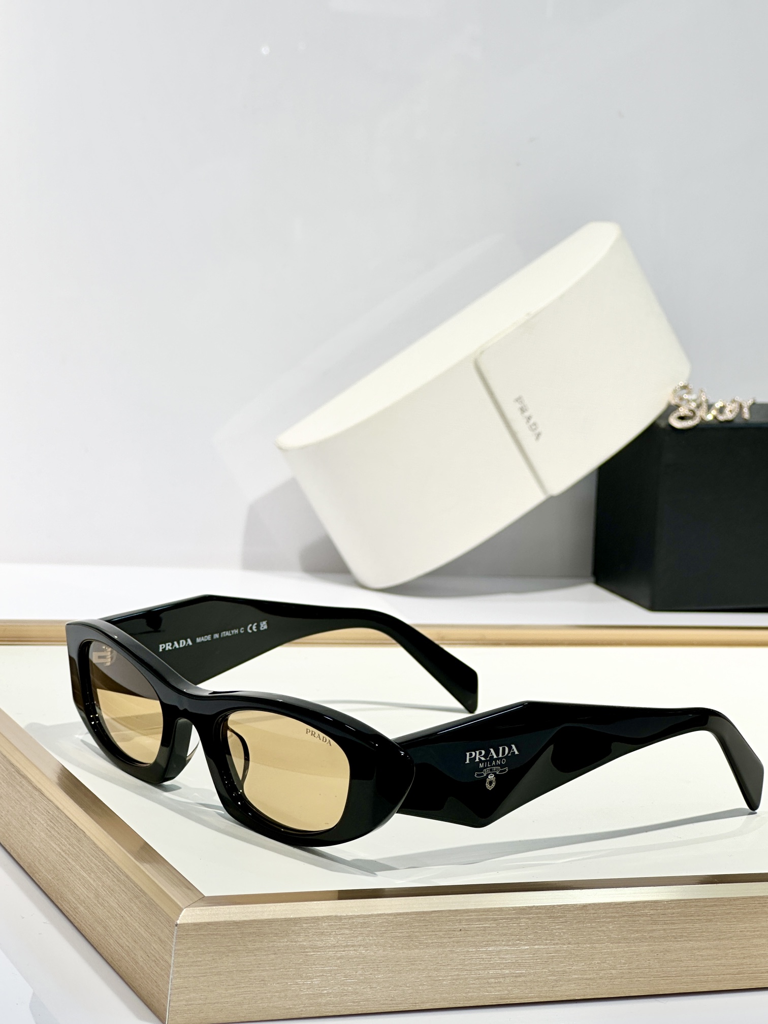  PRADA
MOD：PRB16S
Size：50口21 145
