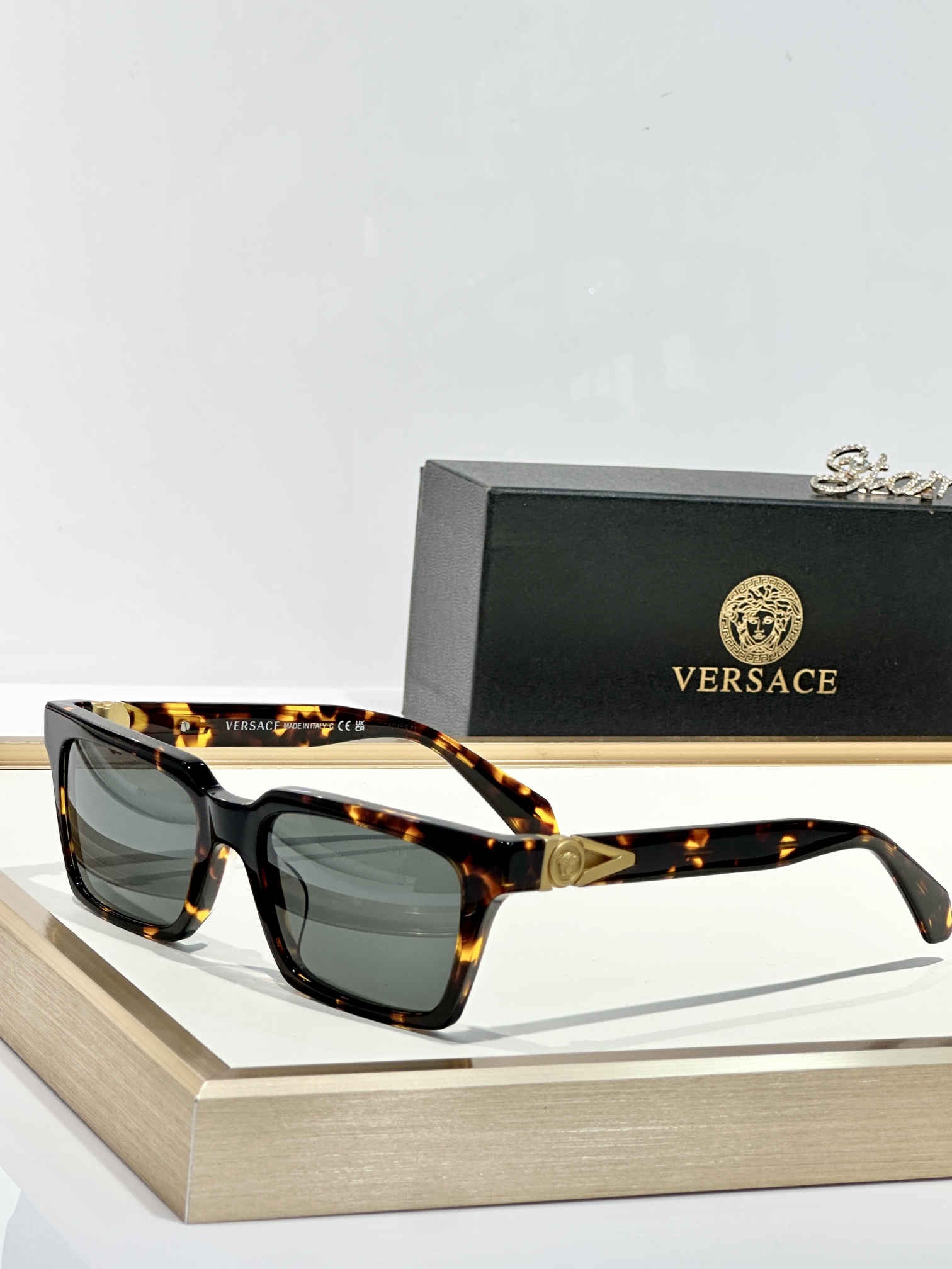  VERSACE
MOD：VE4490U
Size：54口19 140
