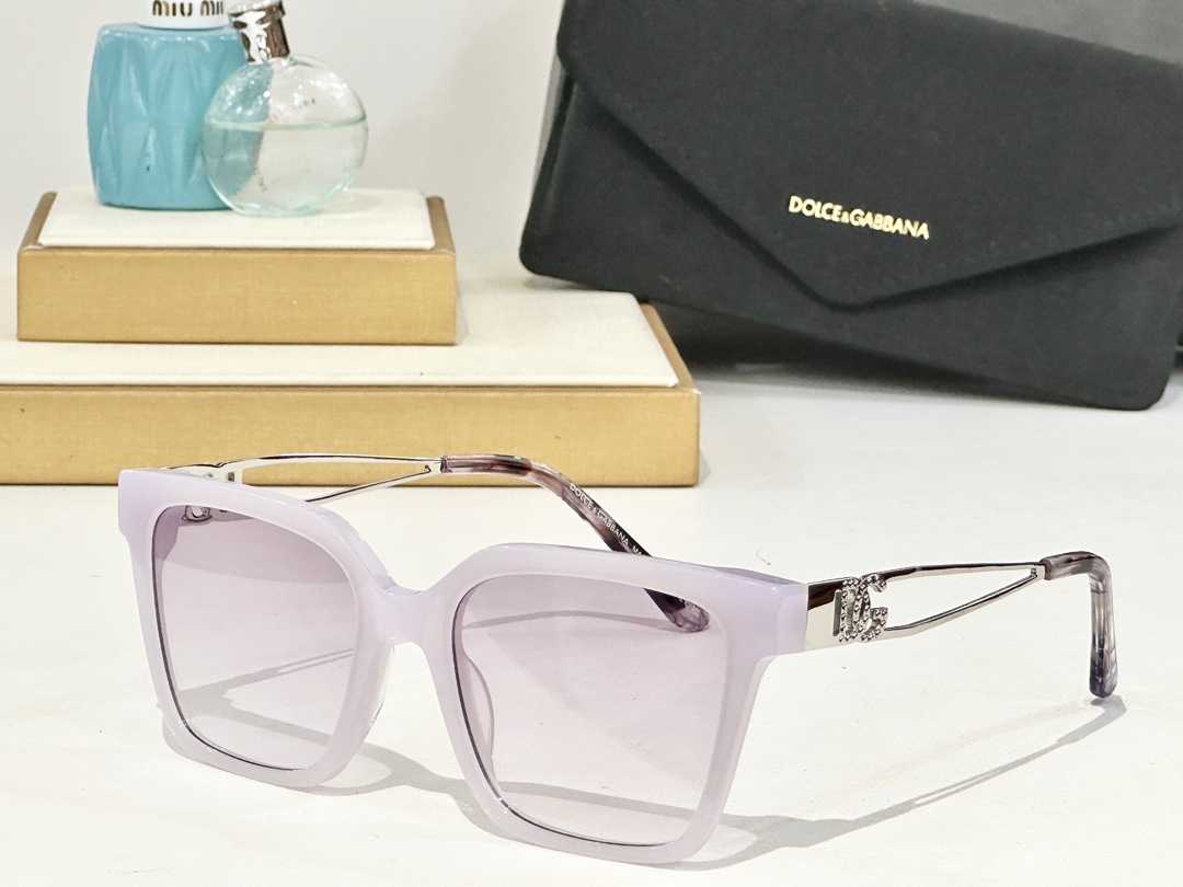  DOLCE & GABBAN*
MODEL：DG 3376B
SIZE：51口18-145
