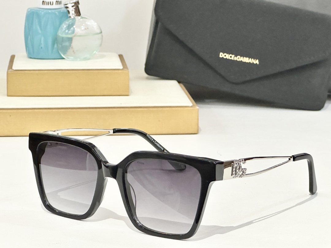  DOLCE & GABBAN*
MODEL：DG 3376B
SIZE：51口18-145
