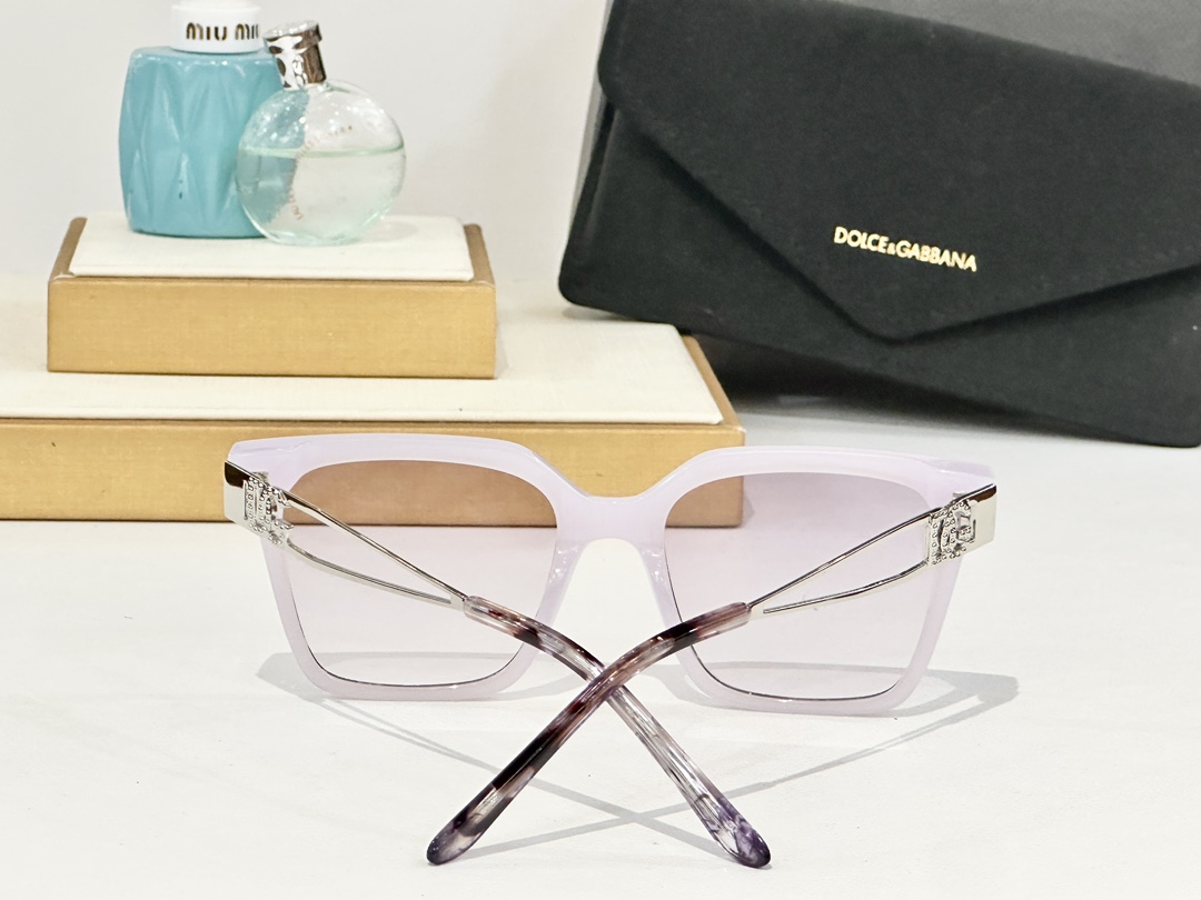  DOLCE & GABBAN*
MODEL：DG 3376B
SIZE：51口18-145
