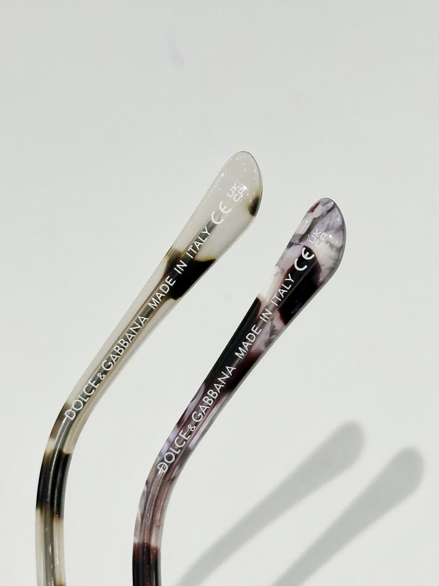  DOLCE & GABBAN*
MODEL：DG 3376B
SIZE：51口18-145
