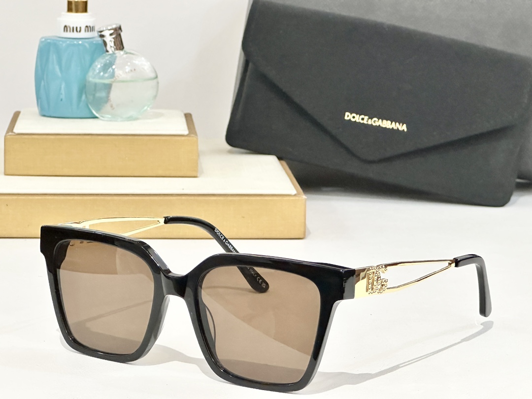  DOLCE & GABBAN*
MODEL：DG 3376B
SIZE：51口18-145
