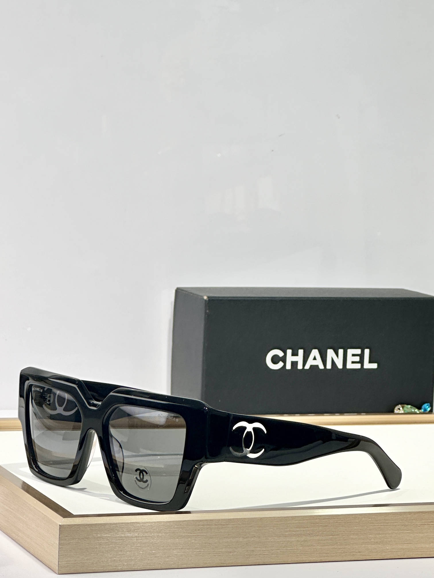  CHANEL
MPD：CH5548
Size：54口18-140
