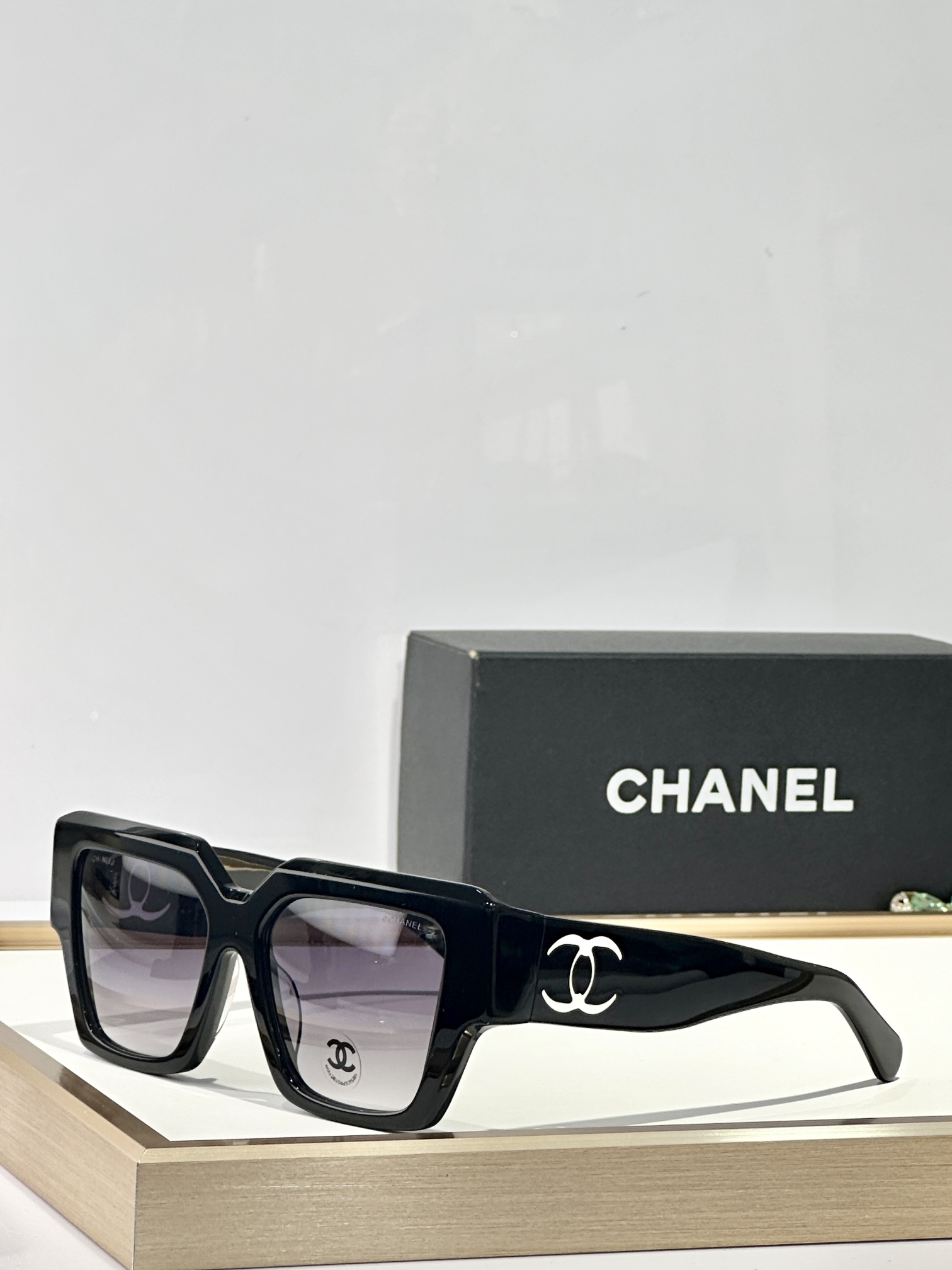  CHANEL
MPD：CH5548
Size：54口18-140
