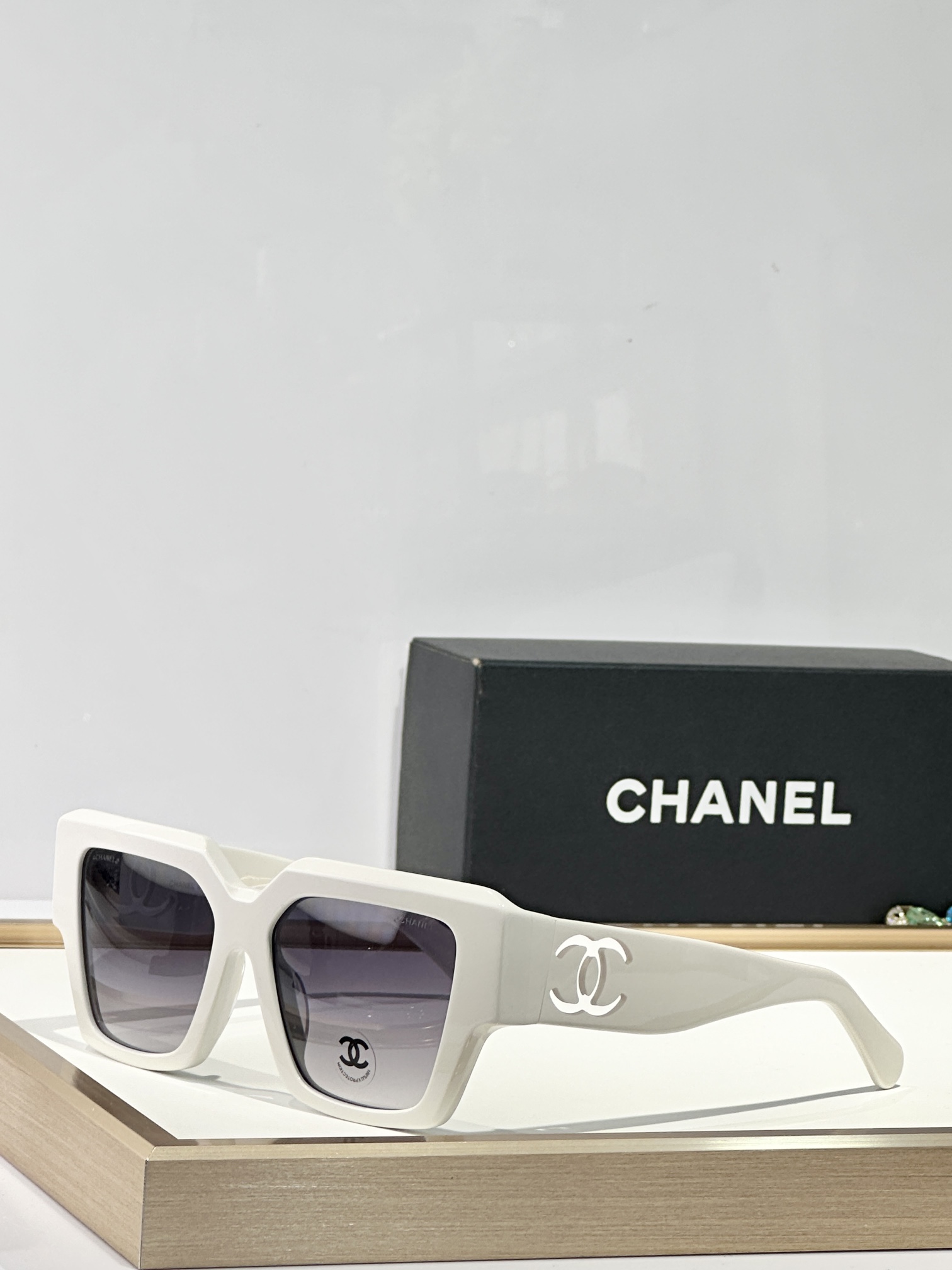  CHANEL
MPD：CH5548
Size：54口18-140
