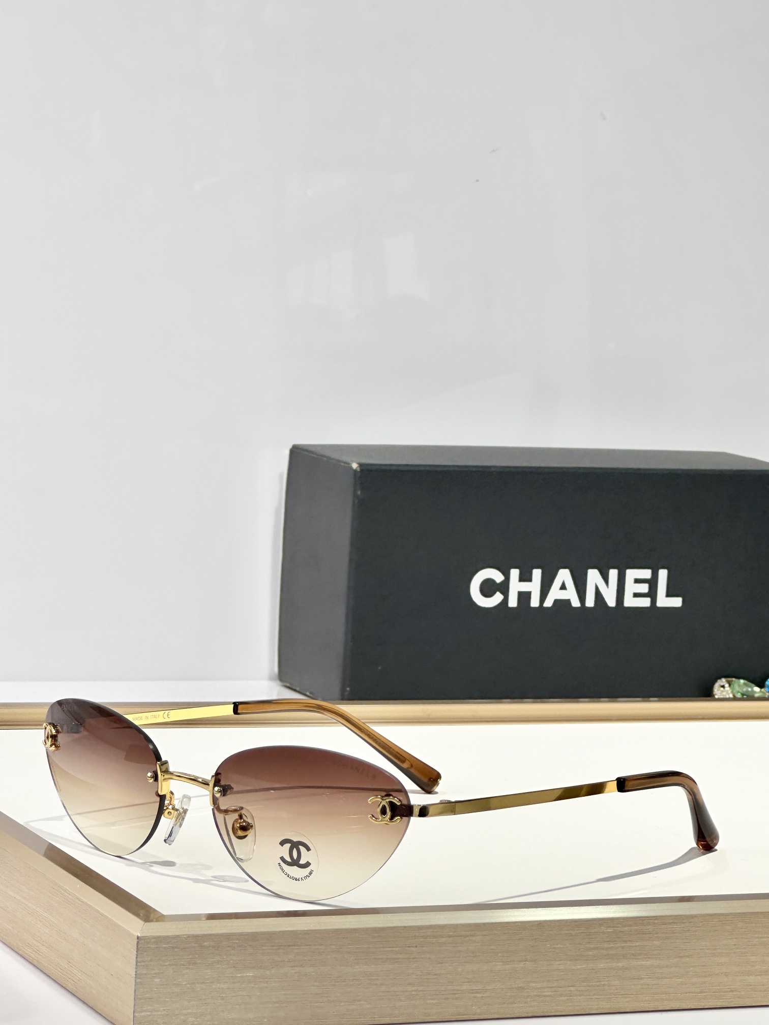  CHANEL
MODEL：CH4003
SIZE：55口135-16
