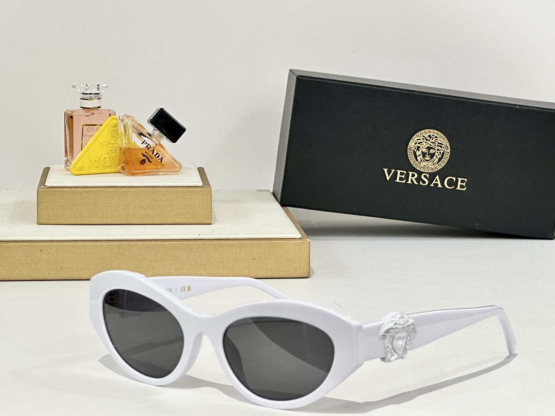  VERSACE
MOD：4005U
Size：49口18 130

