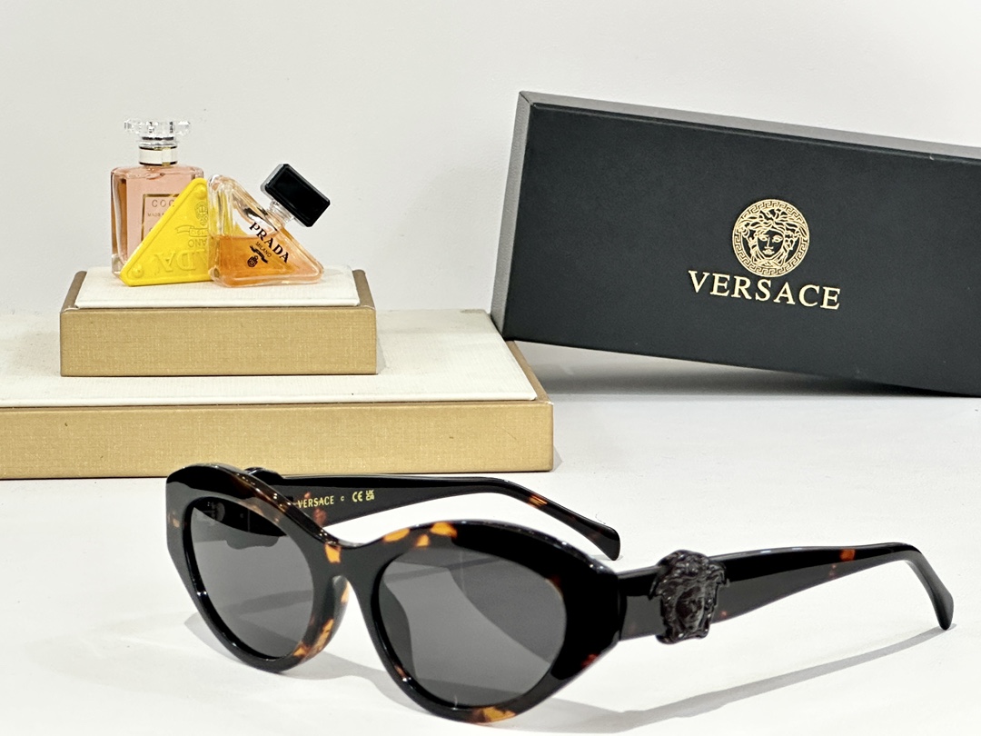  VERSACE
MOD：4005U
Size：49口18 130
