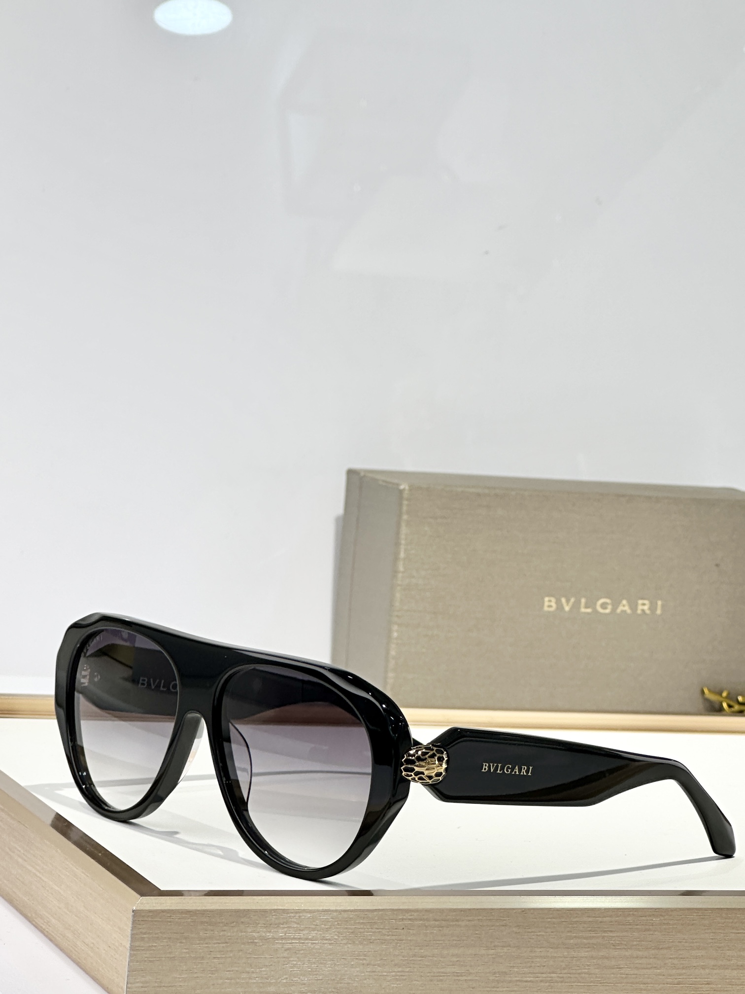  BVLGARI
MOD：BV40060I
Size：56口16 140
