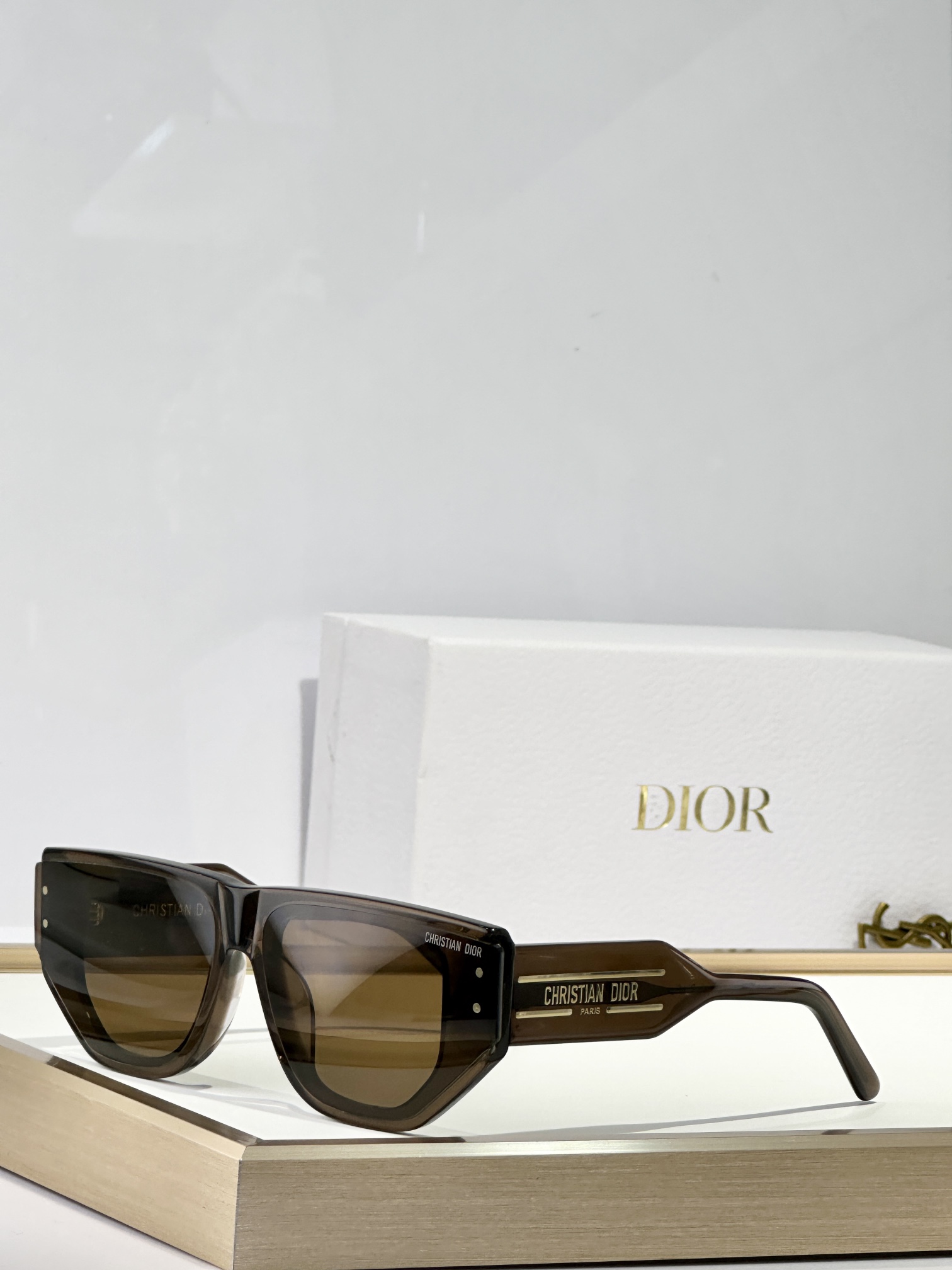 DIO*OVERSIZED MOD：DiorSignature S15FSize：66口13-140