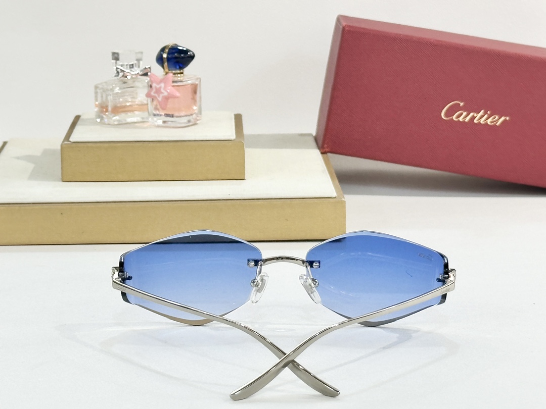  Cartie*
MODEL：CT0684
SIZE：59口18-135

