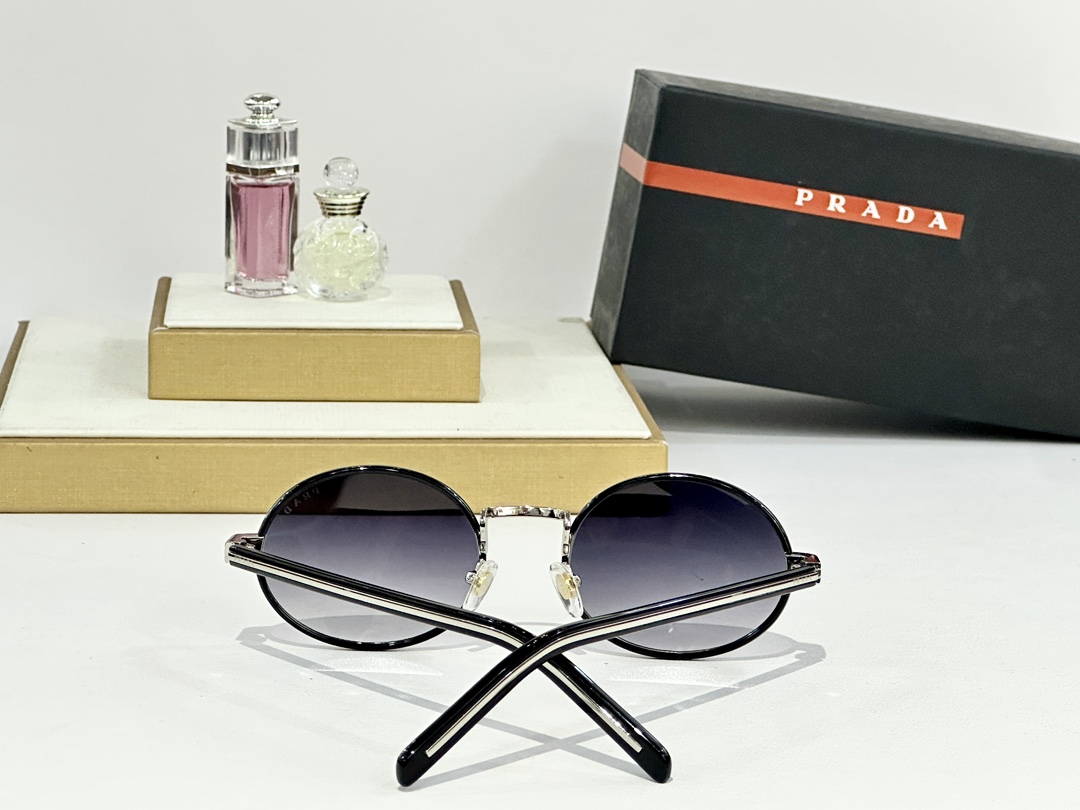  PRADA
MODEL：PR B56s
SIZE：52口21-145
