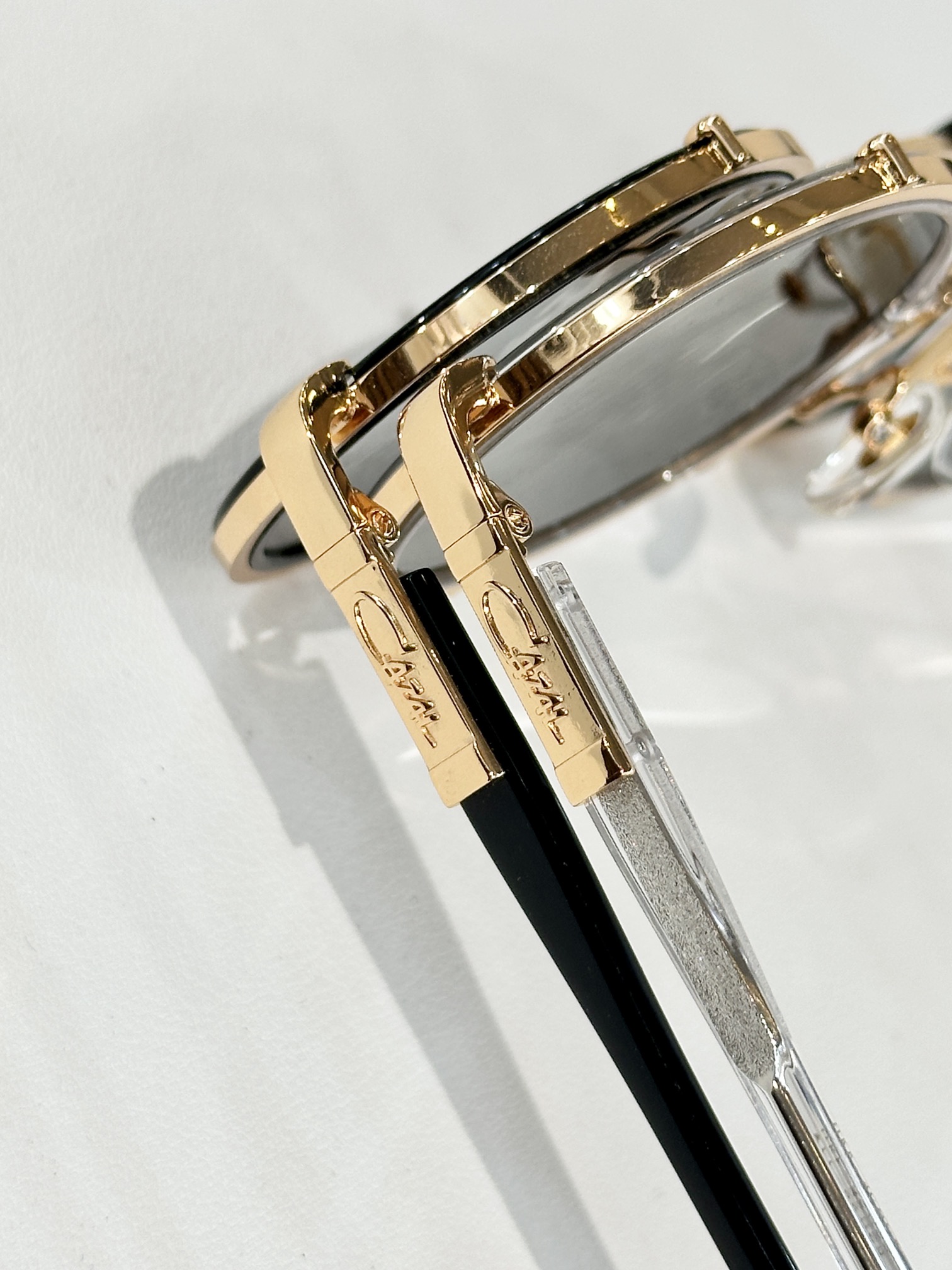  Cazal
MODEL：M644
SIZE：52口25-140
