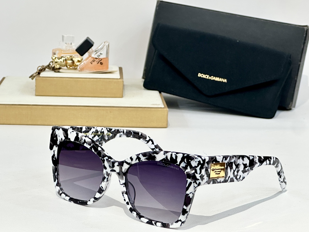  DOLCE & GABBAN*
MODEL：DG4478
SIZE：54口20-145
