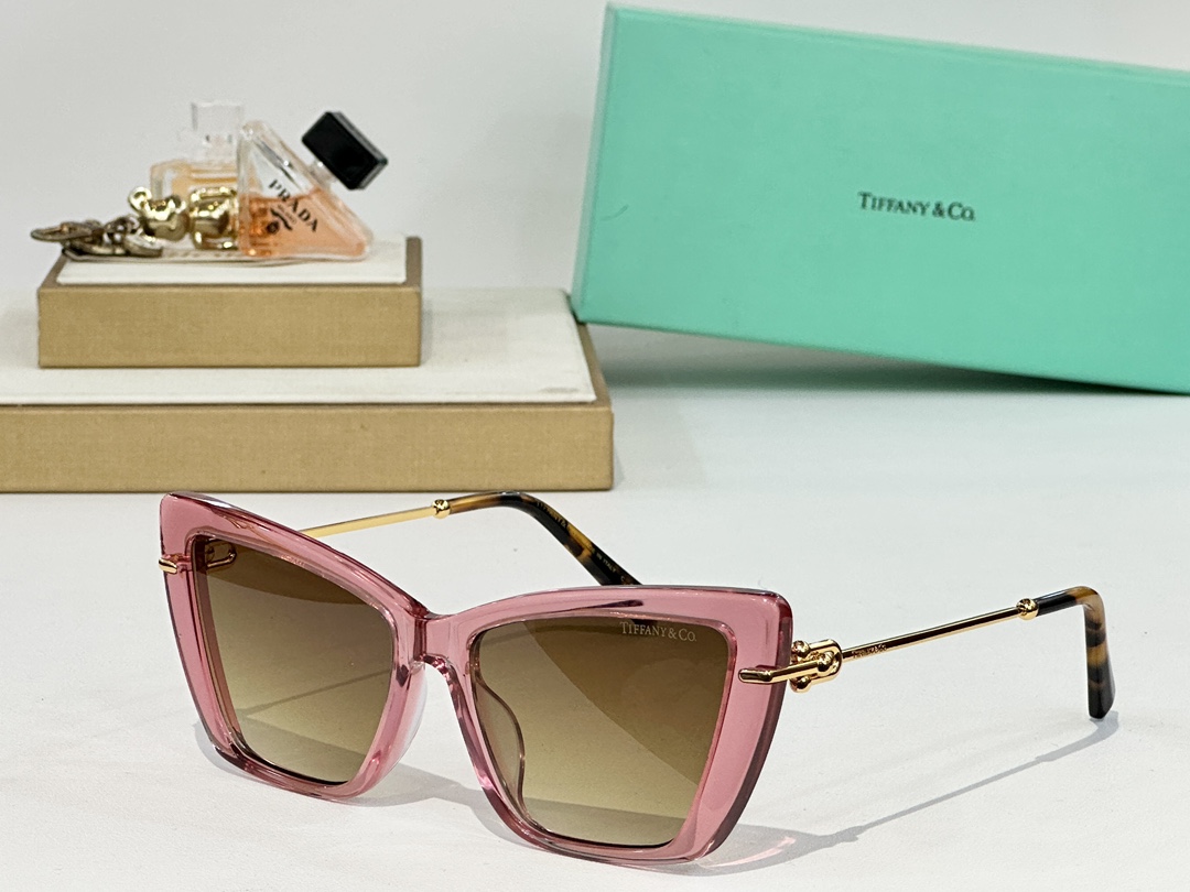  TIFFANY&Co.
MODEL：TF4210
SIZE：55口18-140
