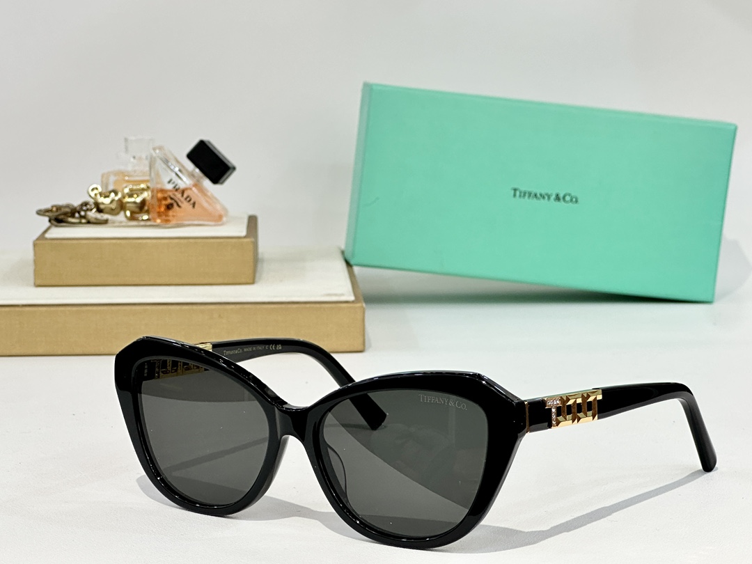  TIFFANY & CO
MODELTF2241B
SIZE56口16-143
