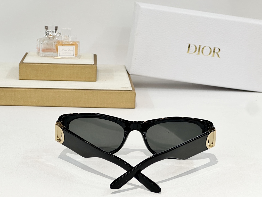  Dio*
Mod30MONTAIGNE S9U
SIZE：53口17-130
