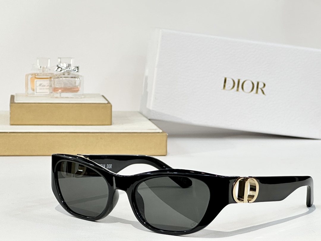  Dio*
Mod30MONTAIGNE S9U
SIZE：53口17-130
