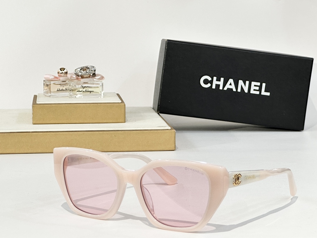  CHANEL
MOD：5488-H
Size：55口18 145
