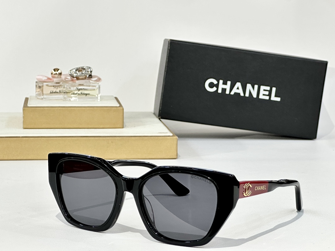  CHANEL
MOD：5488-H
Size：55口18 145
