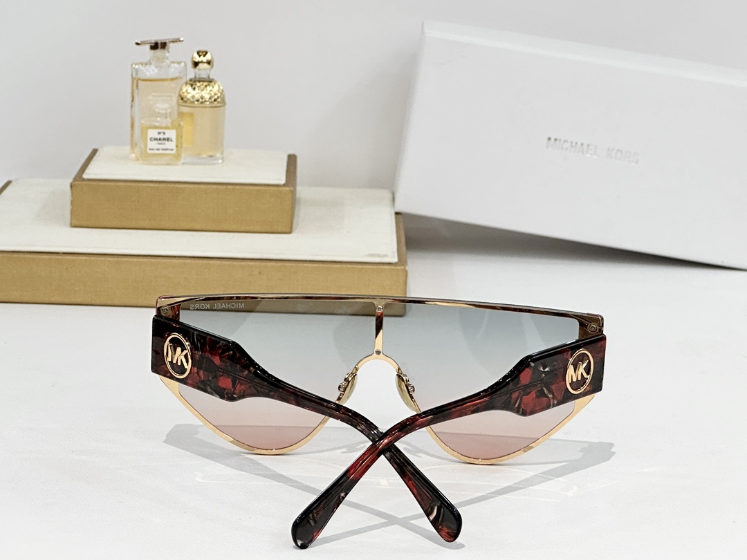  MICHAEL KORS
MOD：MK 1080
Size：145口0 145
