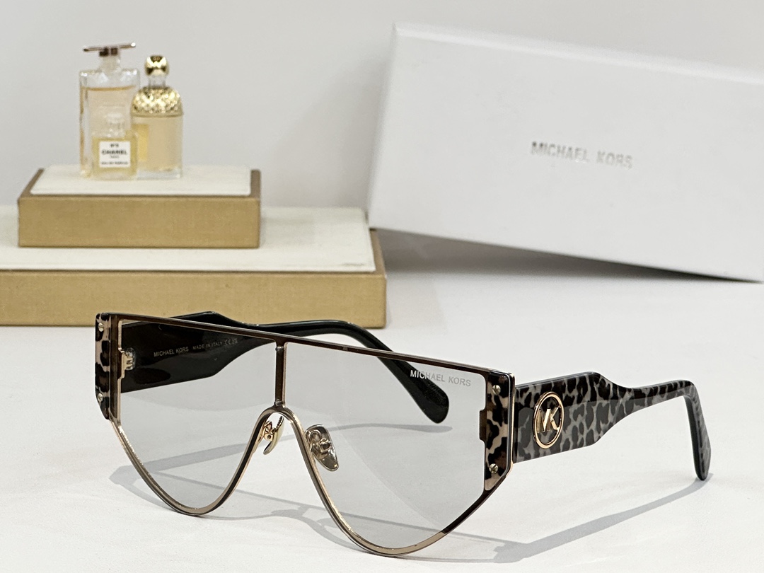  MICHAEL KORS
MOD：MK 1080
Size：145口0 145

