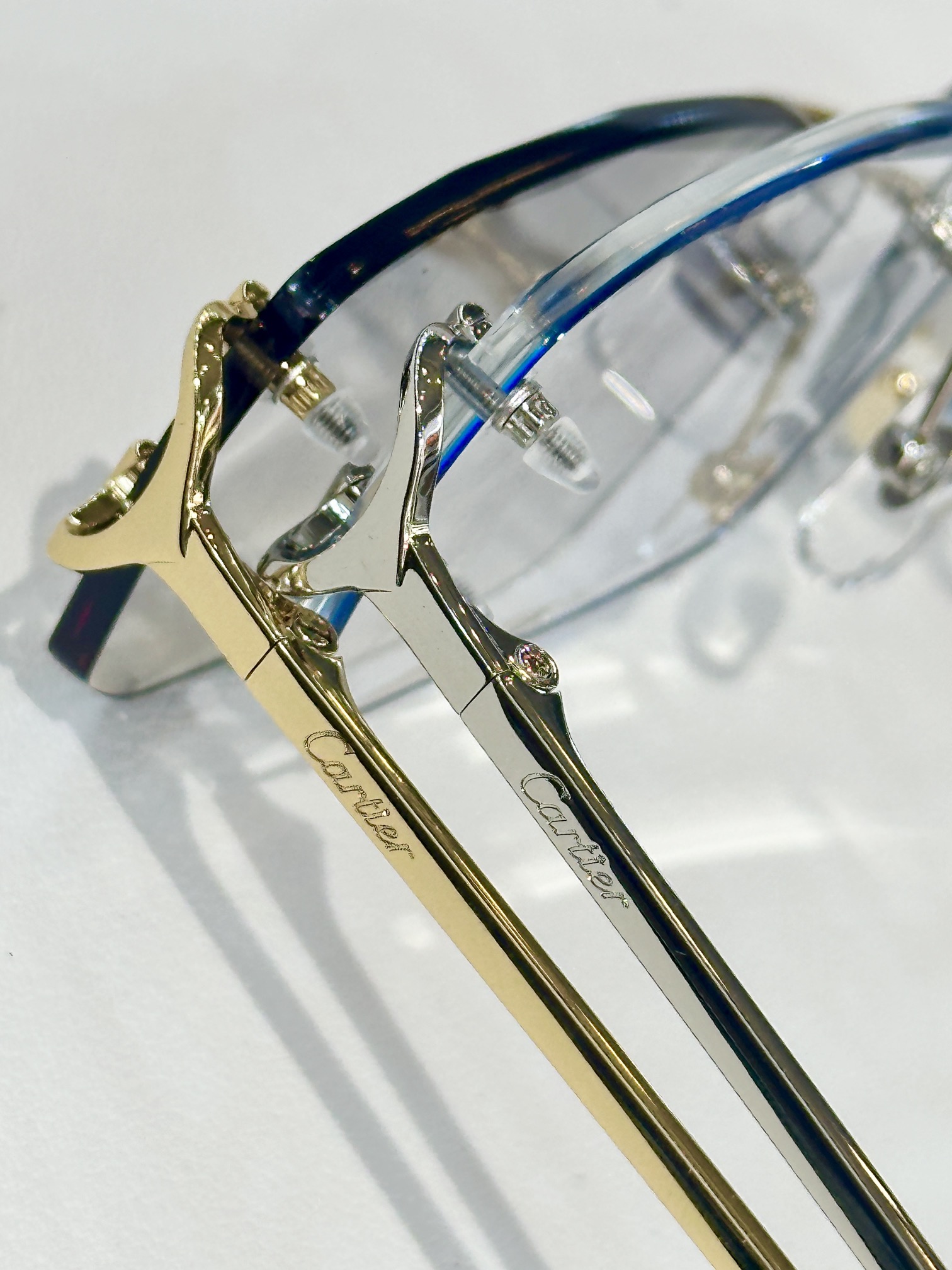 Cartie*
MODEL：CT0029O
SIZE：54口17-140
 
变色：