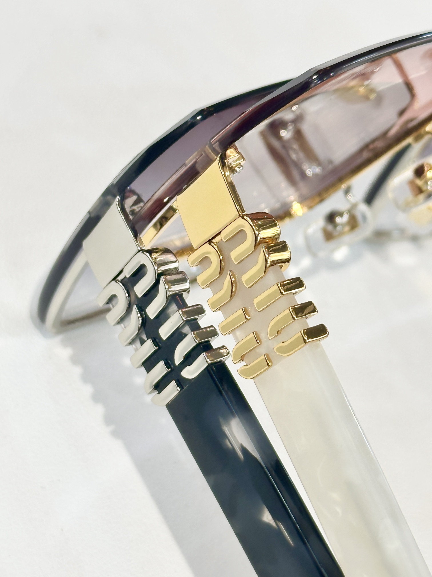  MIU MI*
MOD：MU60ZS
Size：62口16 145
