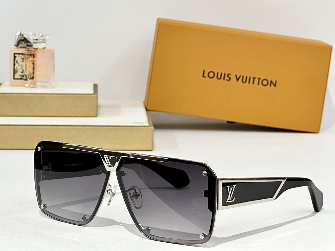  LOUIS VUITTO*
MOD：Z2615U
Size70口13 150
