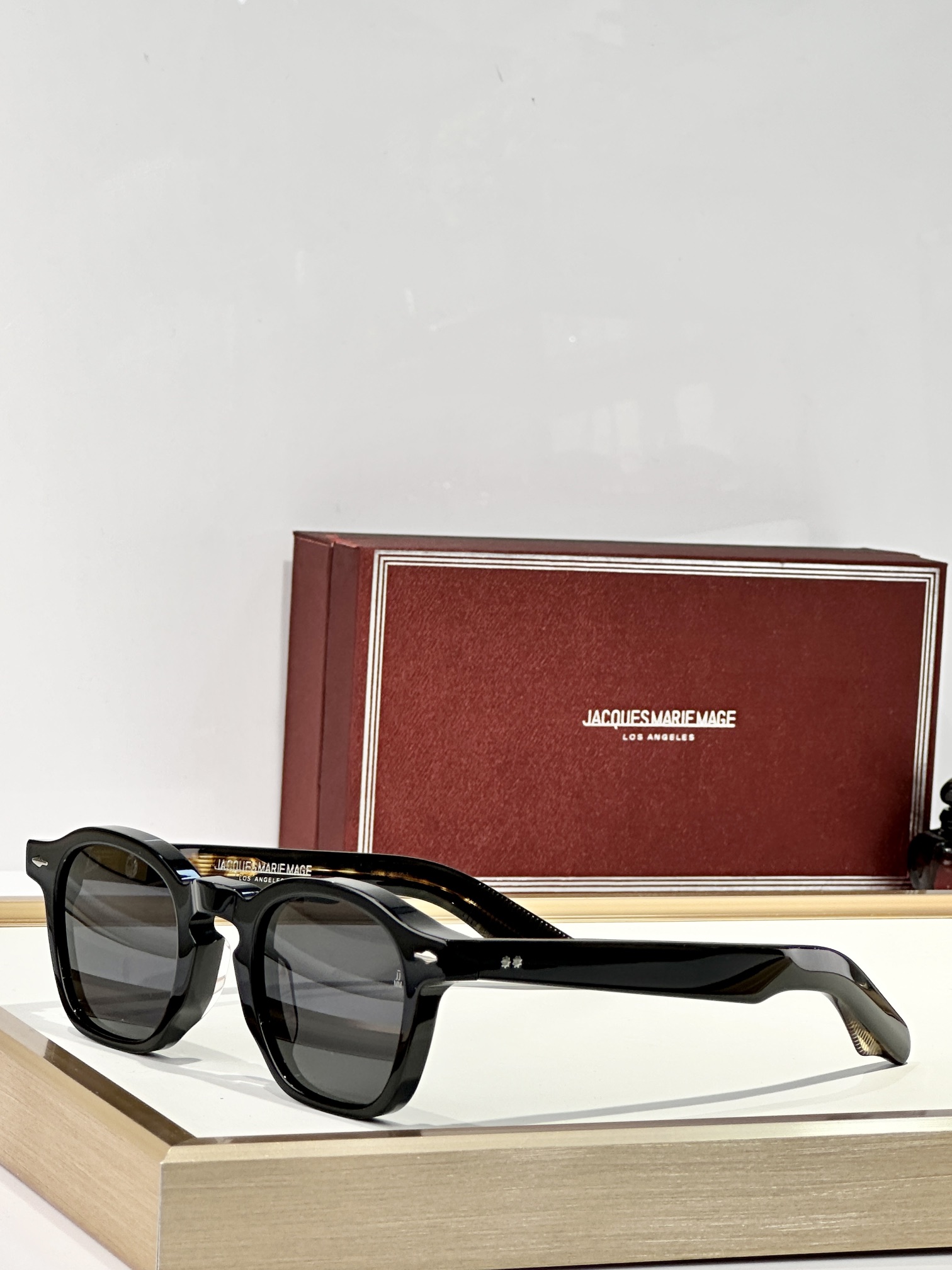  Jacques Marie Mage
Mod：ZePhirin
Size：47-26-146
